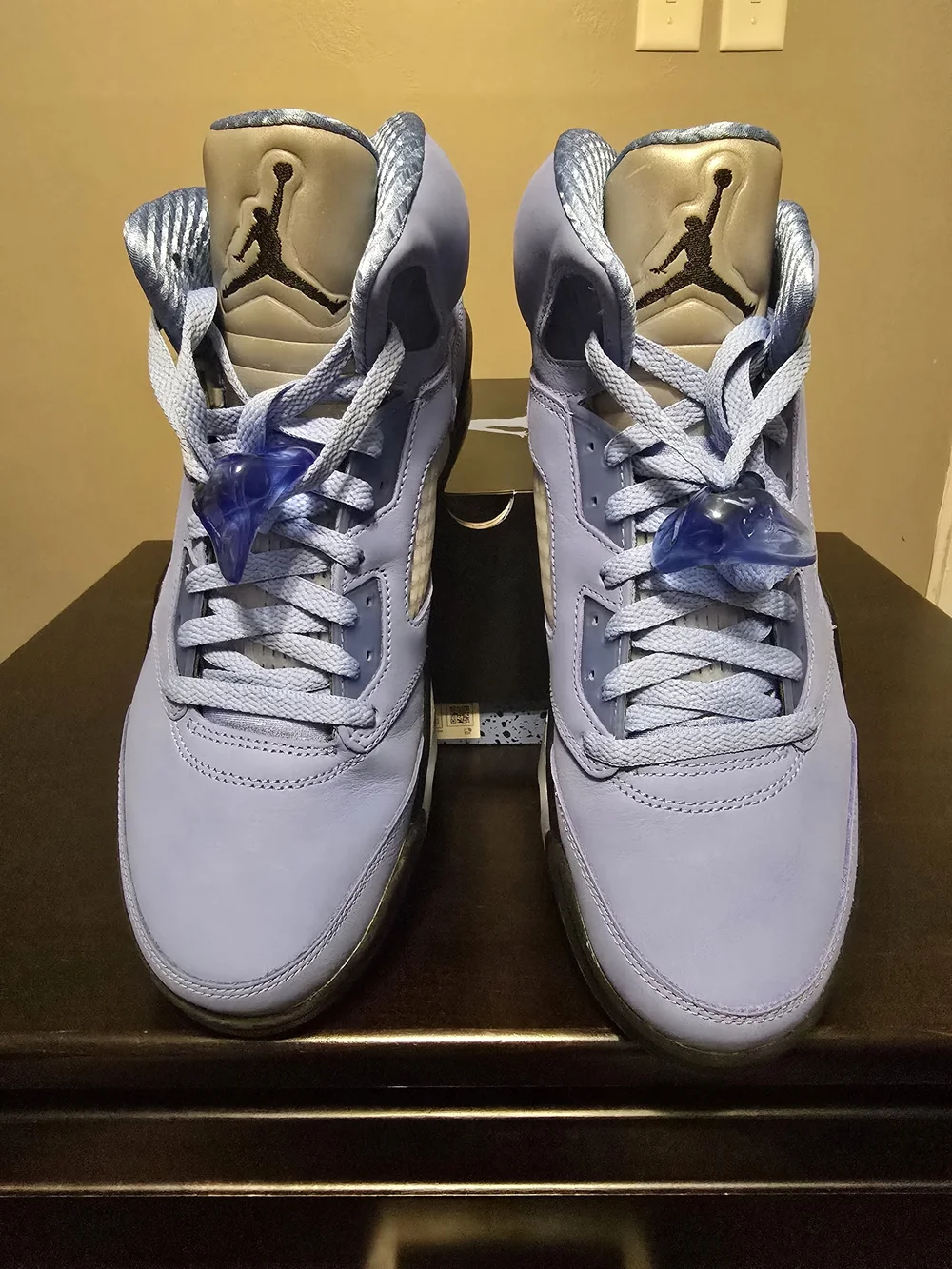 Jordan Men’s Sneakers in Light Lavender and Silver
